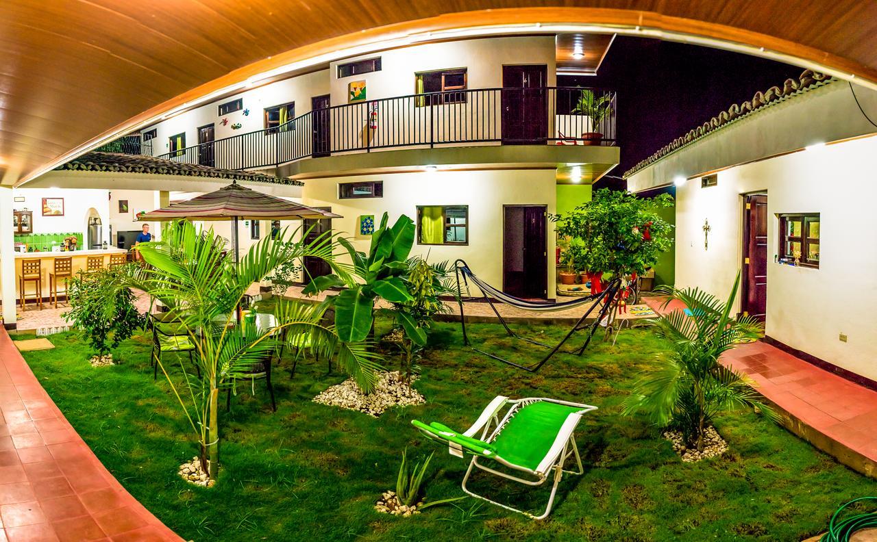 Casa Lula León Hostal Quarto foto