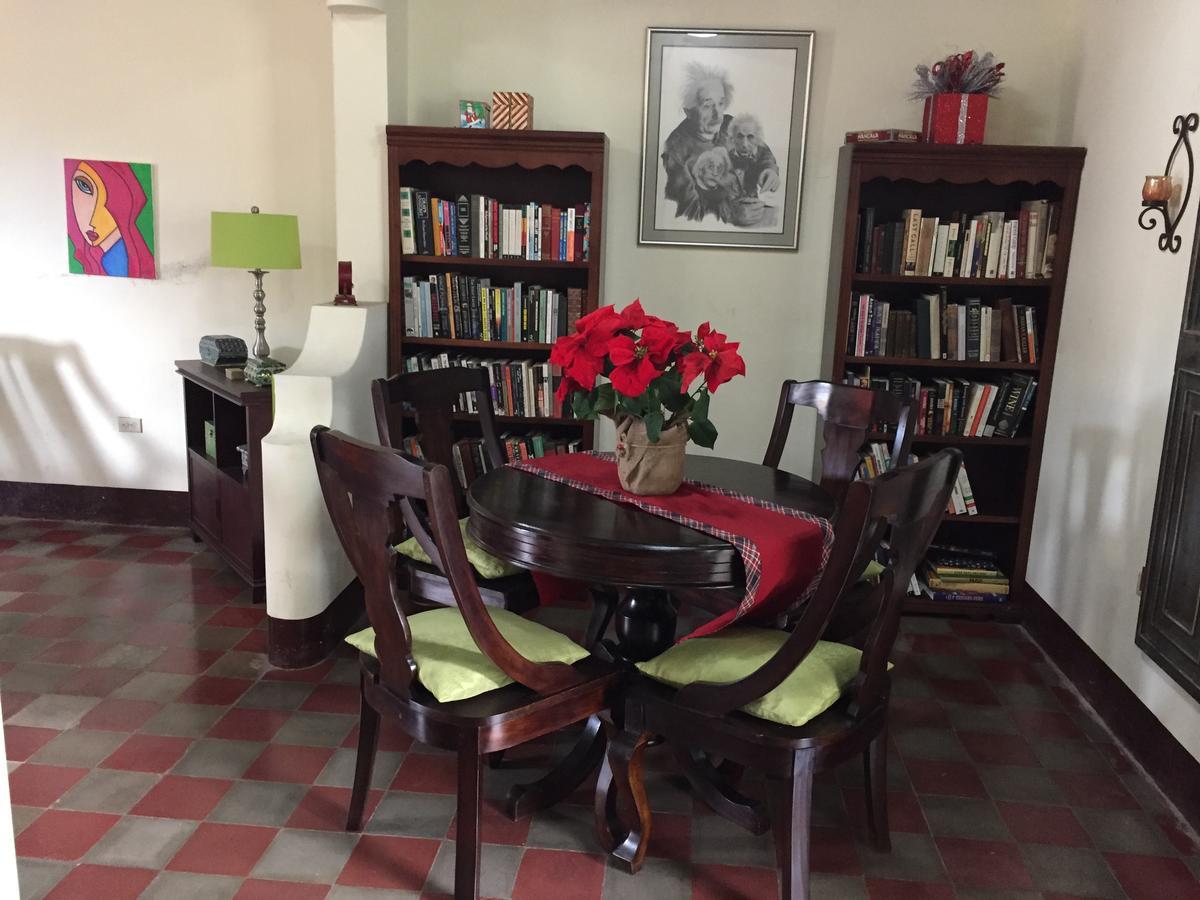 Casa Lula León Hostal Quarto foto